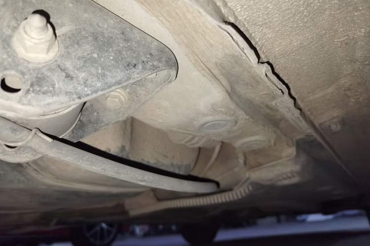 Used Volkswagen Jetta 2015 Zhuihui Edition 1.4L Manual Fashion Model Chassis Rear Right