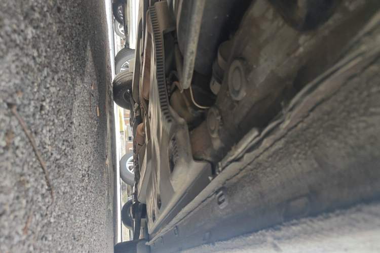 Used Volkswagen Jetta 2015 1.6L Manual Fashion Edition Chassis Rear Right