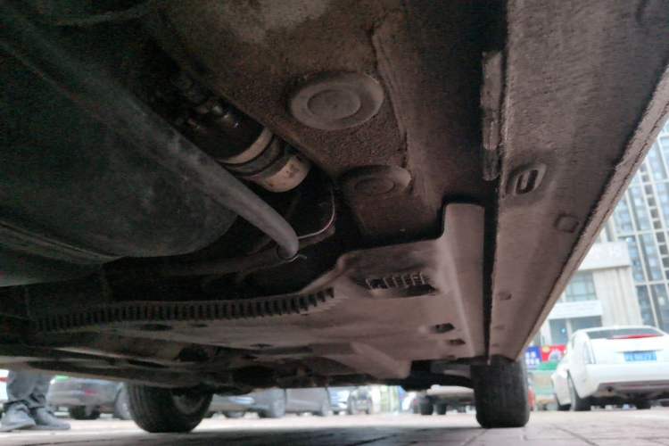 Used Volkswagen Jetta 2015 1.6L Manual Comfort Model Chassis Rear Right