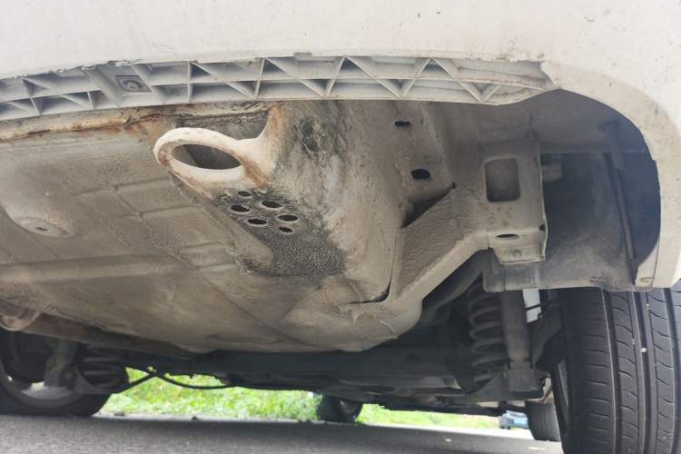 Used Volkswagen Jetta 2015 1.6L Manual Comfort Model Chassis Rear Right
