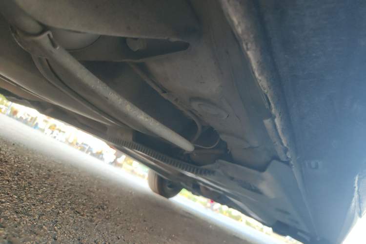 Used Volkswagen Jetta 2015 1.6L Manual Fashion Edition Chassis Rear Right