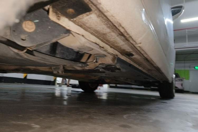 Used Volkswagen Jetta 2015 1.6L Manual Comfort Model Chassis Rear Right