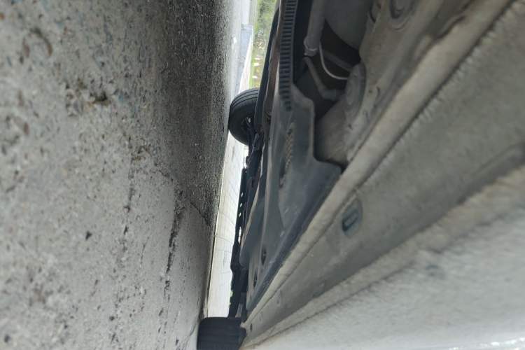 Used Volkswagen Jetta 2015 1.6L Manual Fashion Edition Chassis Rear Right