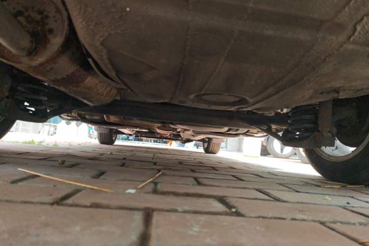 Used Volkswagen Jetta 2015 Zhuihui Edition 1.4L Manual Fashion Model Chassis Rear