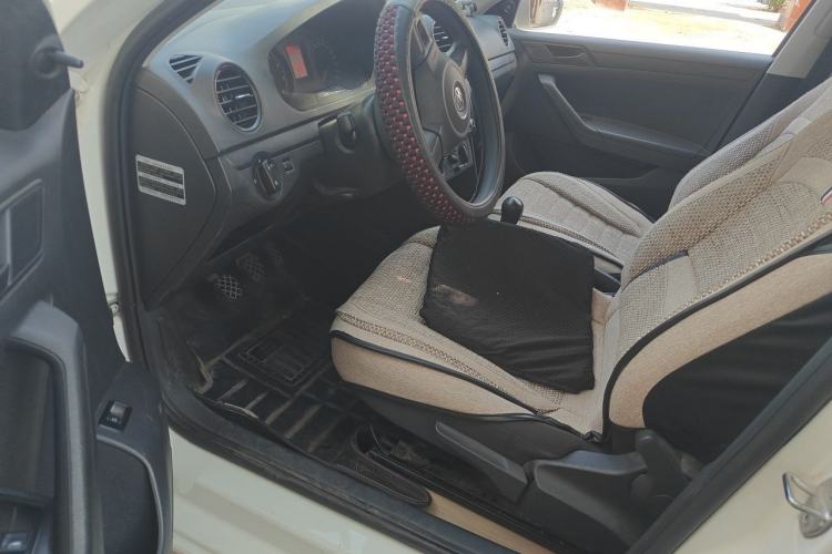 Used Volkswagen Jetta 2015 1.4L Manual Fashion Model Driver Seat