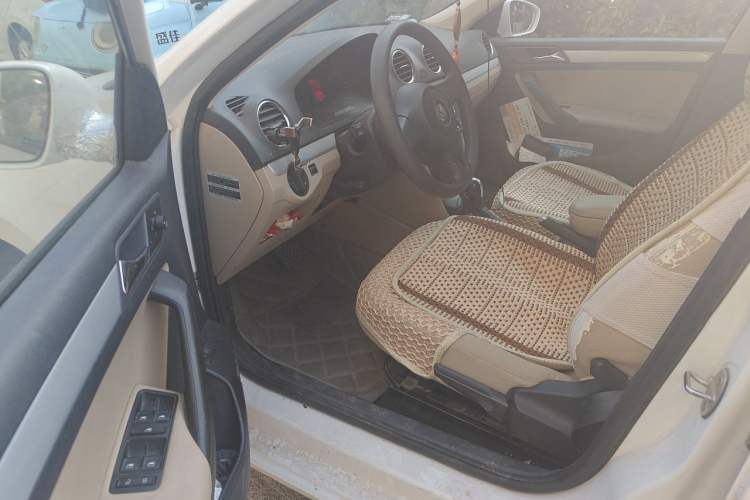 Used Volkswagen Jetta 2015 1.6L Automatic Comfort Model Driver Seat