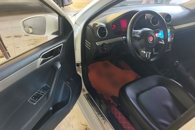 Used Volkswagen Jetta 2015 Value Edition 1.6L Manual Fashionable Style Driver Seat