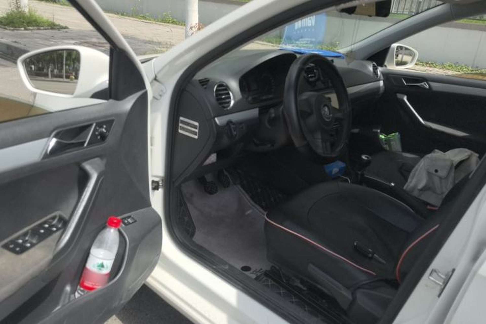 Used Volkswagen Jetta 2015 1.6L Manual Comfort Model Driver Seat