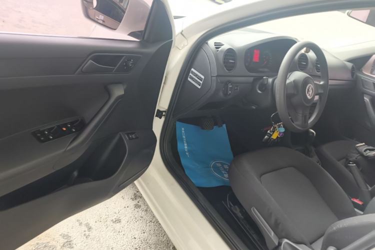 Used Volkswagen Jetta 2015 Value Edition 1.6L Automatic Fashion Version Driver Seat