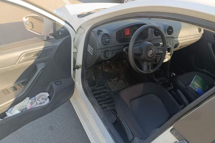 Used Volkswagen Jetta 2015 1.4L Manual Fashion Model Driver Seat