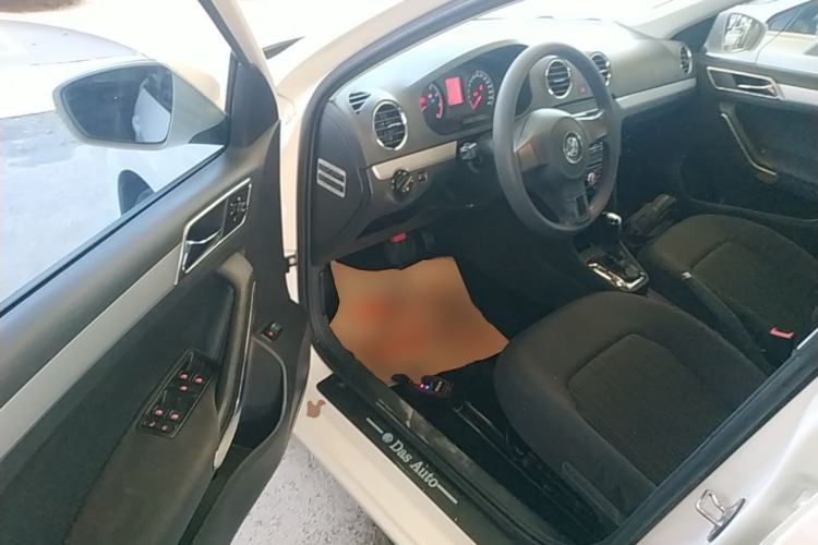 Used Volkswagen Jetta 2015 Value Edition 1.6L Automatic Comfort Version Driver Seat