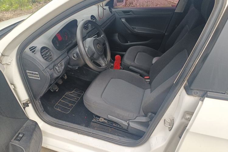 Used Volkswagen Jetta 2015 Zhuihui Edition 1.4L Manual Fashion Model Driver Seat