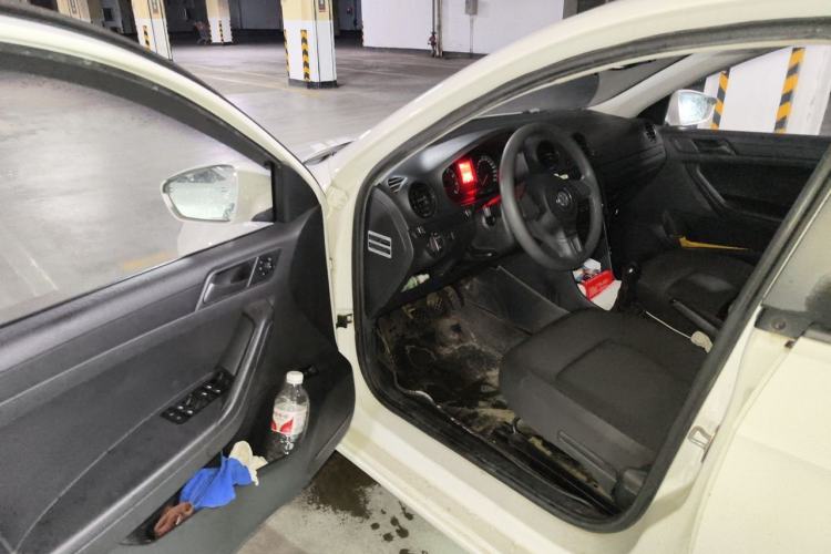 Used Volkswagen Jetta 2015 Zhuihui Edition 1.4L Manual Fashion Model Driver Seat