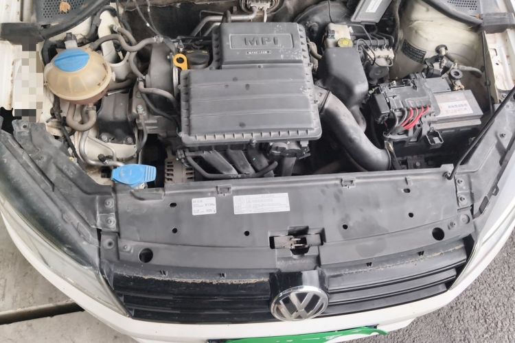 Used Volkswagen Jetta 2015 1.6L Manual Fashion Edition Engine Bay