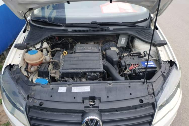 Used Volkswagen Jetta 2015 1.6L Automatic Fashion Model Engine Bay