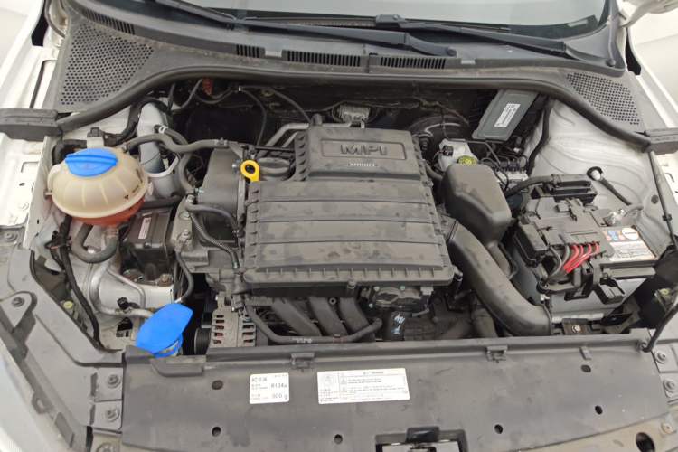Used Volkswagen Jetta 2015 Value Edition 1.6L Automatic Comfort Version Engine Bay