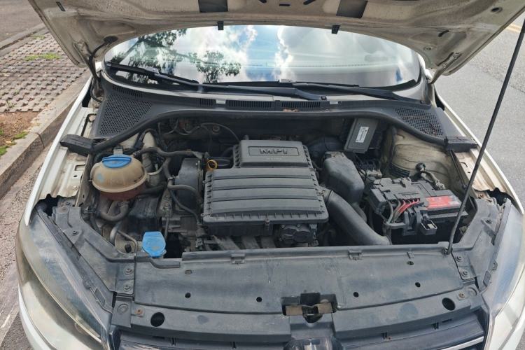 Used Volkswagen Jetta 2015 1.6L Manual Comfort Model Engine Bay
