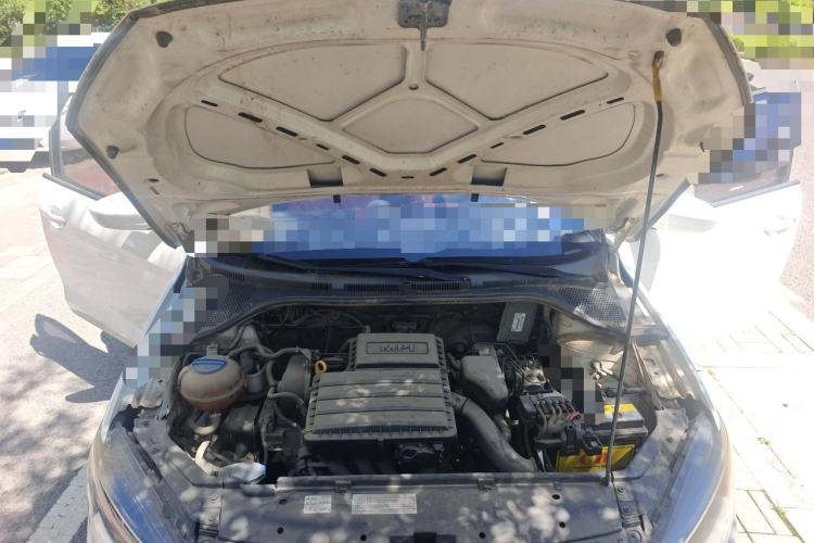 Used Volkswagen Jetta 2015 1.6L Manual Fashion Edition Engine Bay