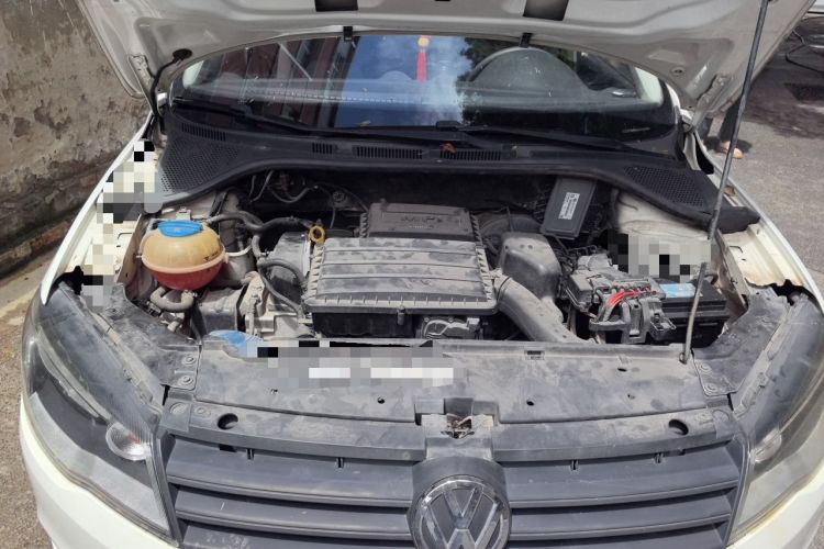 Used Volkswagen Jetta 2015 Value Edition 1.6L Manual Fashionable Style Engine Bay
