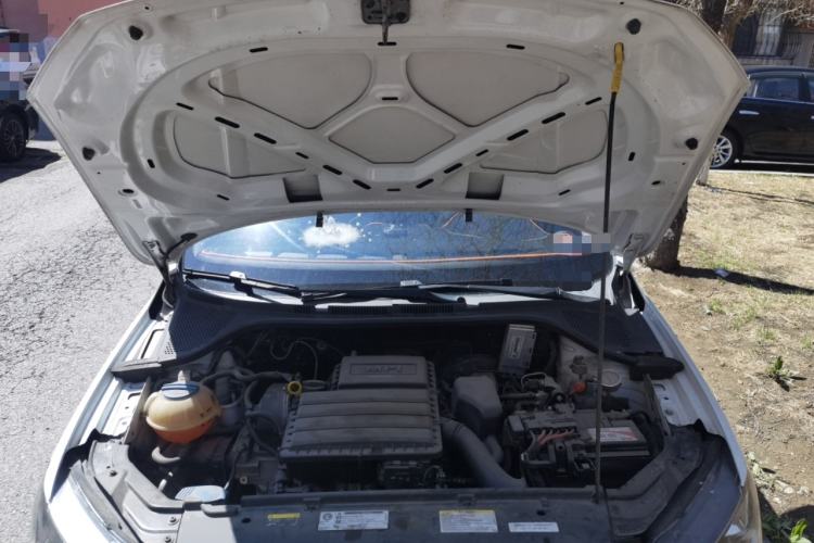 Used Volkswagen Jetta 2015 Value Edition 1.6L Manual Fashionable Style Engine Bay