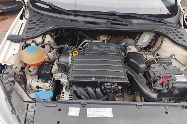 Used Volkswagen Jetta 2015 Value Edition 1.6L Automatic Comfort Version Engine Bay