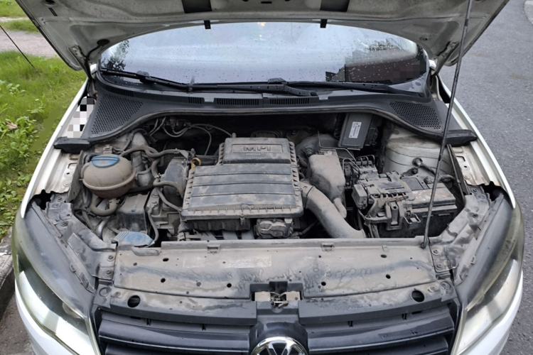 Used Volkswagen Jetta 2015 Value Edition 1.6L Manual Fashionable Style Engine Bay