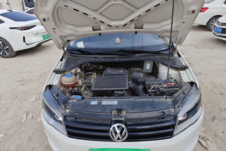 Used Volkswagen Jetta 2015 Value Edition 1.6L Manual Fashionable Style Engine Bay