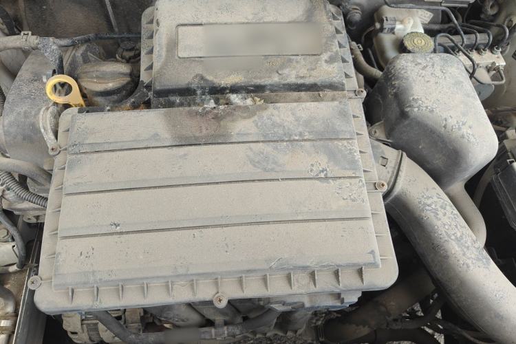 Used Volkswagen Jetta 2015 Zhuihui Edition 1.4L Manual Fashion Model Engine Bay