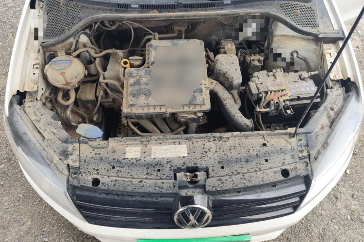 Used Volkswagen Jetta 2015 Zhuihui Edition 1.4L Manual Fashion Model Engine Bay