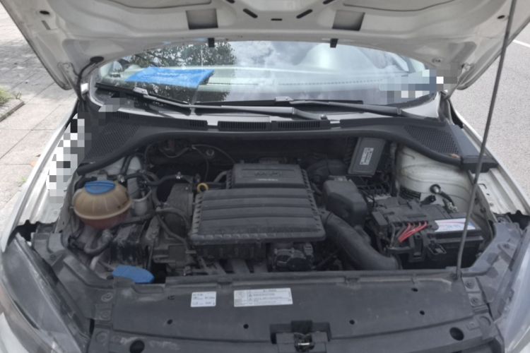 Used Volkswagen Jetta 2015 1.6L Manual Comfort Model Engine Bay