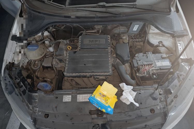 Used Volkswagen Jetta 2015 1.6L Manual Fashion Edition Engine Bay