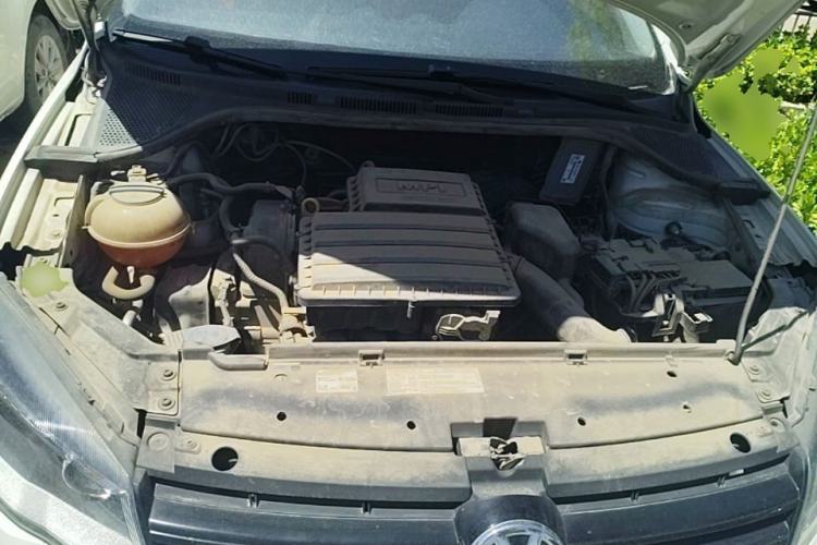 Used Volkswagen Jetta 2015 1.6L Manual Fashion Edition Engine Bay
