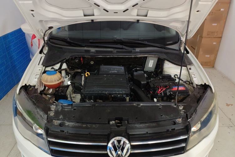 Used Volkswagen Jetta 2015 Value Edition 1.6L Automatic Comfort Version Engine Bay