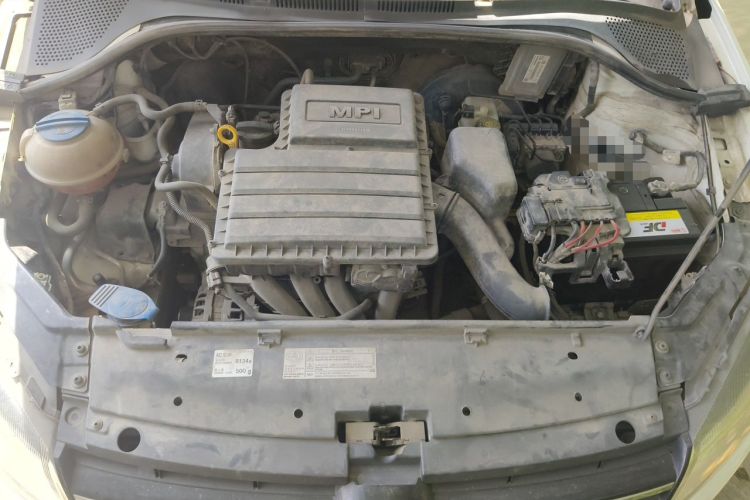 Used Volkswagen Jetta 2015 1.6L Manual Fashion Edition Engine Bay