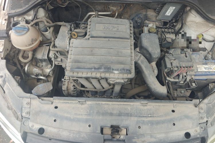 Used Volkswagen Jetta 2015 1.6L Manual Fashion Edition Engine Bay