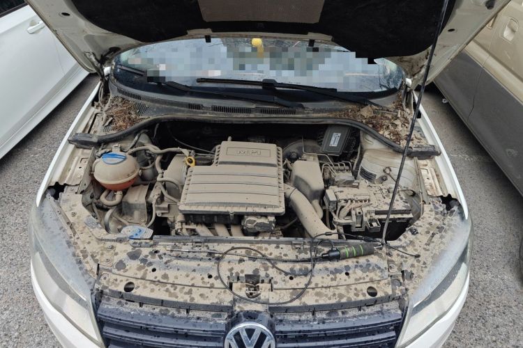 Used Volkswagen Jetta 2015 Value Edition 1.6L Manual Fashionable Style Engine Bay