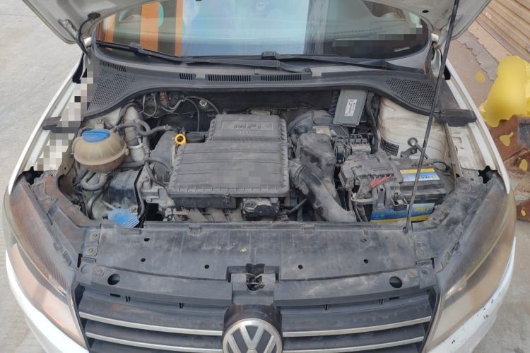 Used Volkswagen Jetta 2015 1.6L Manual Comfort Model Engine Bay