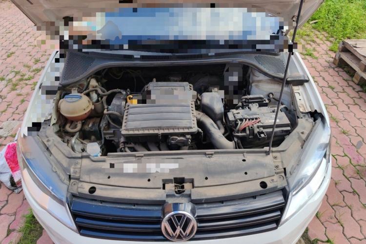 Used Volkswagen Jetta 2015 Value Edition 1.6L Automatic Fashion Version Engine Bay