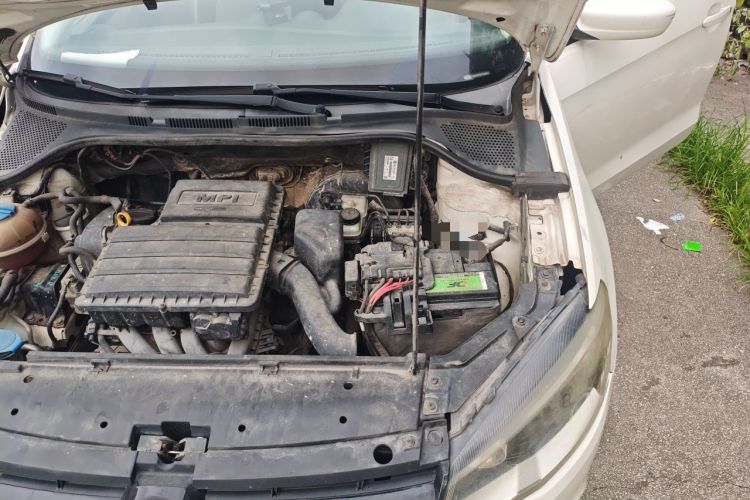 Used Volkswagen Jetta 2015 1.6L Manual Comfort Model Engine Bay Left