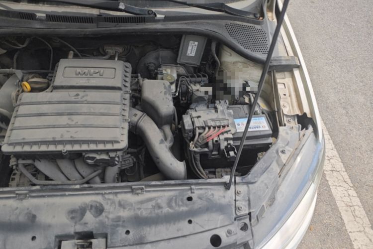 Used Volkswagen Jetta 2015 1.4L Manual Comfort Model Engine Bay Left