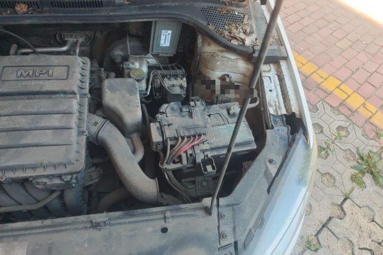 Used Volkswagen Jetta 2015 1.6L Manual Comfort Model Engine Bay Left