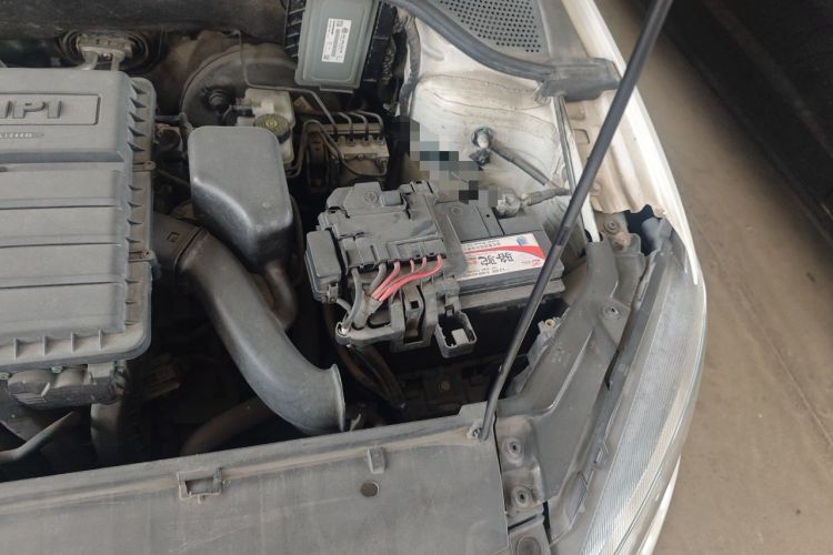 Used Volkswagen Jetta 2015 1.6L Manual Comfort Model Engine Bay Left
