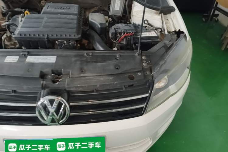 Used Volkswagen Jetta 2015 1.6L Manual Comfort Model Engine Bay Left