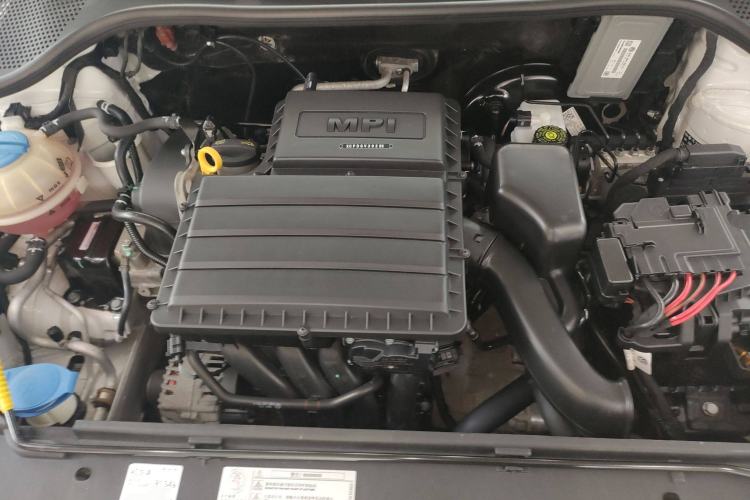 Used Volkswagen Jetta 2015 Value Edition 1.6L Automatic Comfort Version Engine Bay