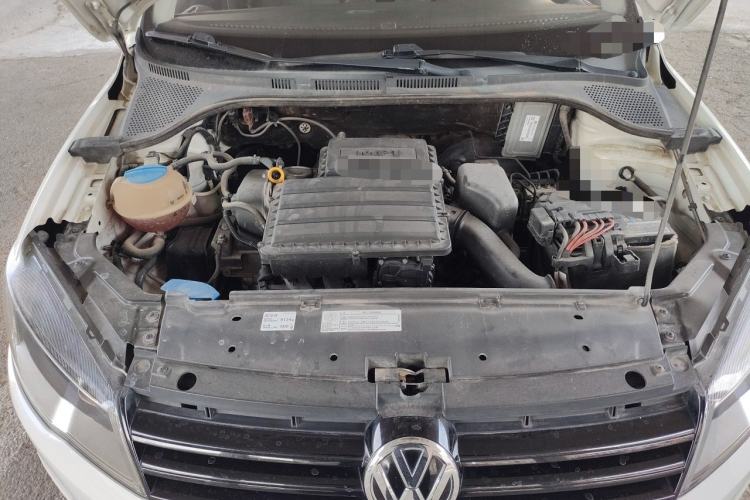Used Volkswagen Jetta 2015 Value Edition 1.6L Manual Fashionable Style Engine Bay