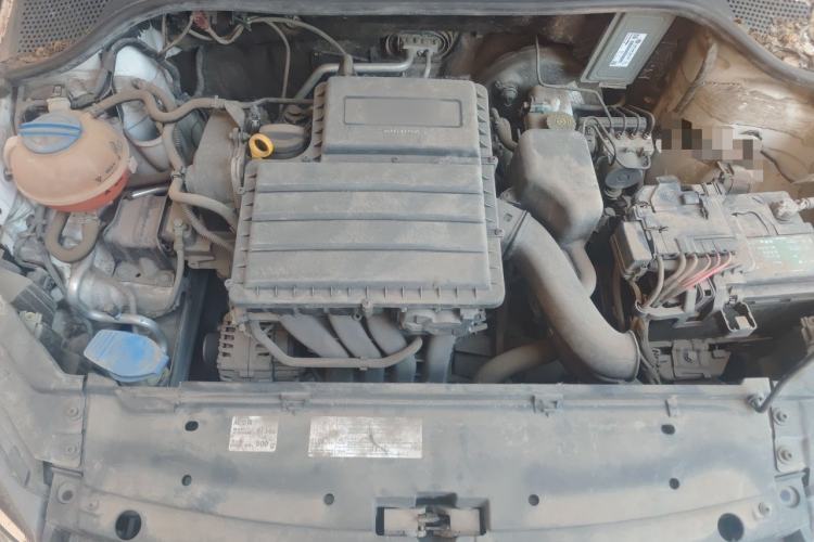 Used Volkswagen Jetta 2015 1.6L Manual Comfort Model Engine Bay
