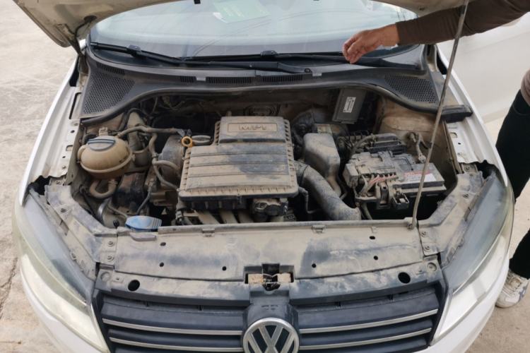 Used Volkswagen Jetta 2015 Value Edition 1.6L Automatic Comfort Version Engine Bay