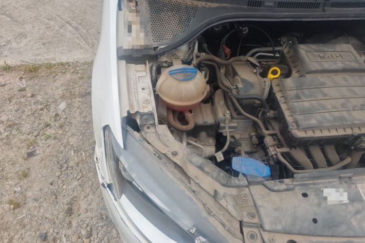 Used Volkswagen Jetta 2015 1.4L Manual Fashion Model Engine Bay Right