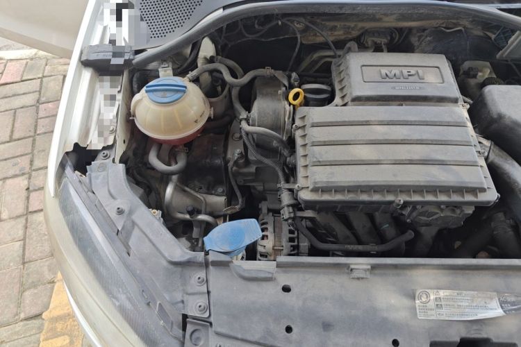 Used Volkswagen Jetta 2015 1.6L Automatic Comfort Model Engine Bay Right