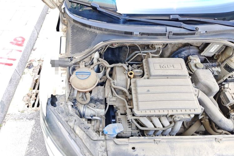 Used Volkswagen Jetta 2015 1.6L Automatic Comfort Model Engine Bay Right
